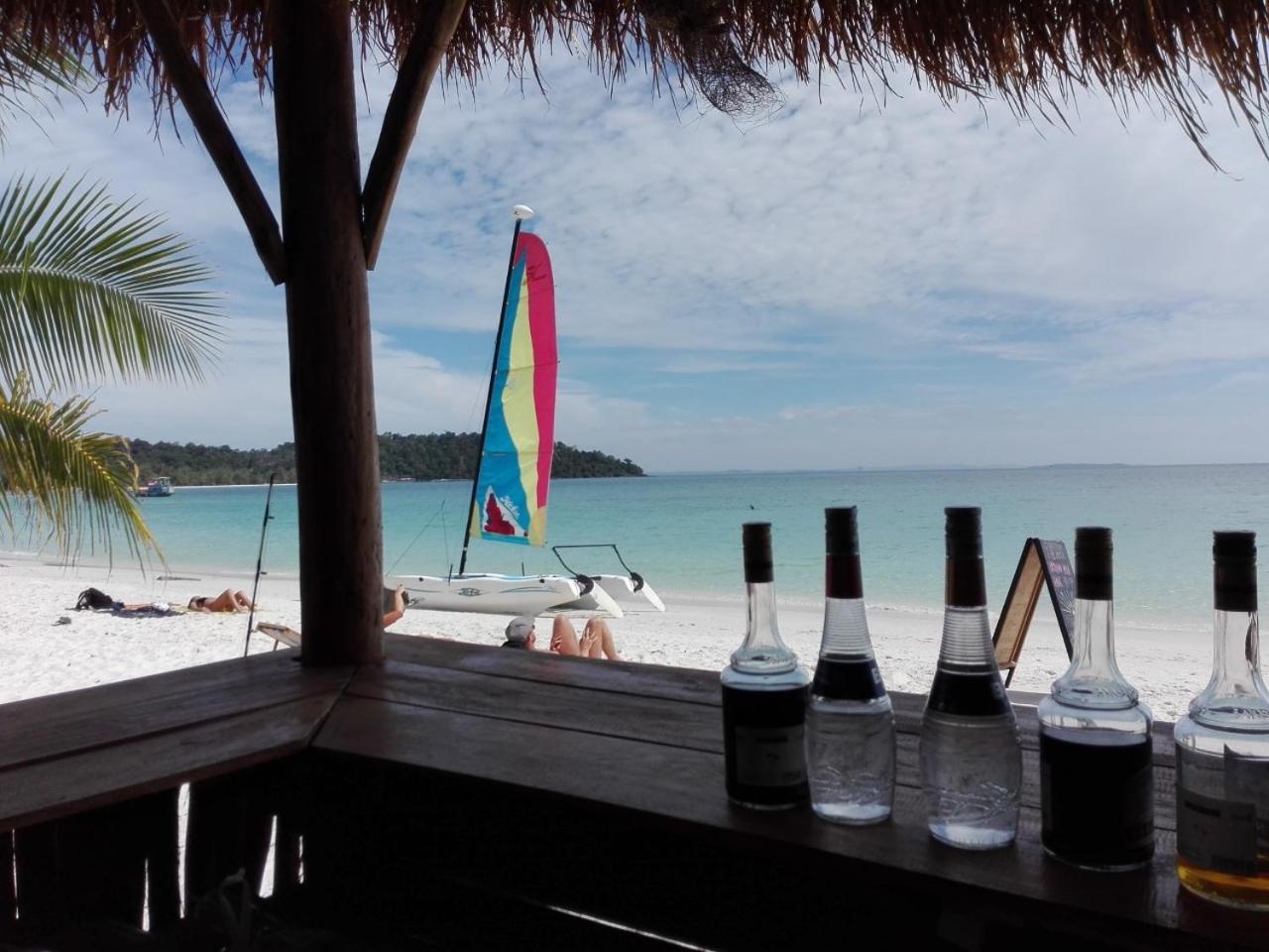 Sandbank Restaurant & Camping Koh Rong Kaoh Touch Exterior photo