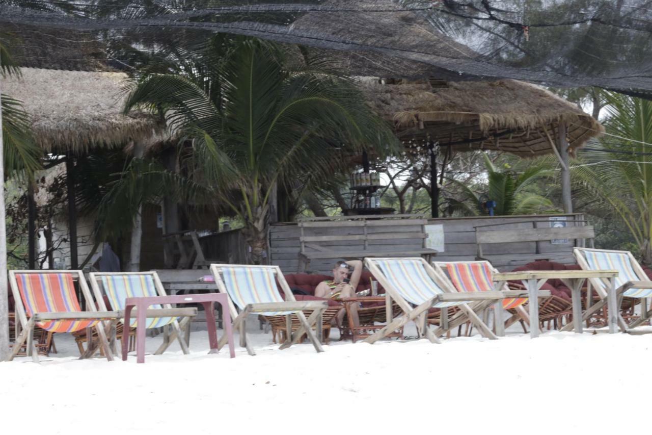 Sandbank Restaurant & Camping Koh Rong Kaoh Touch Exterior photo